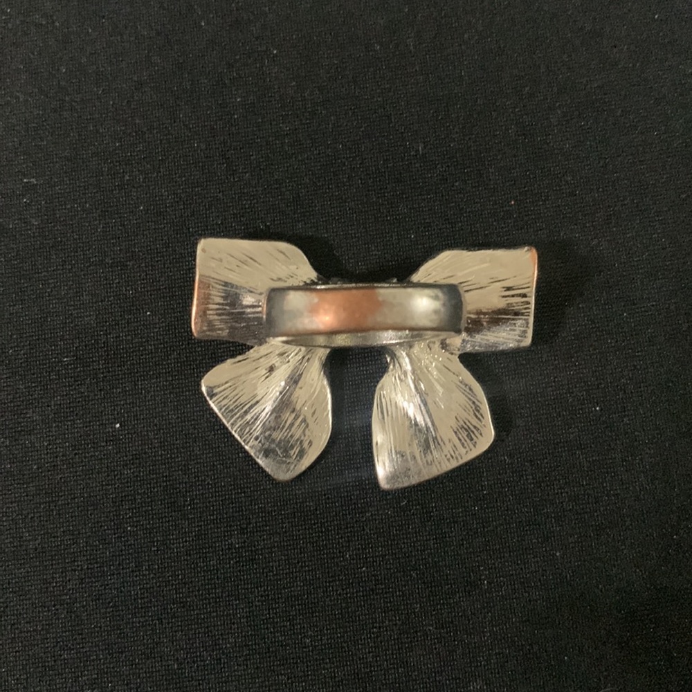 Bow ring - Picture 3 of 6